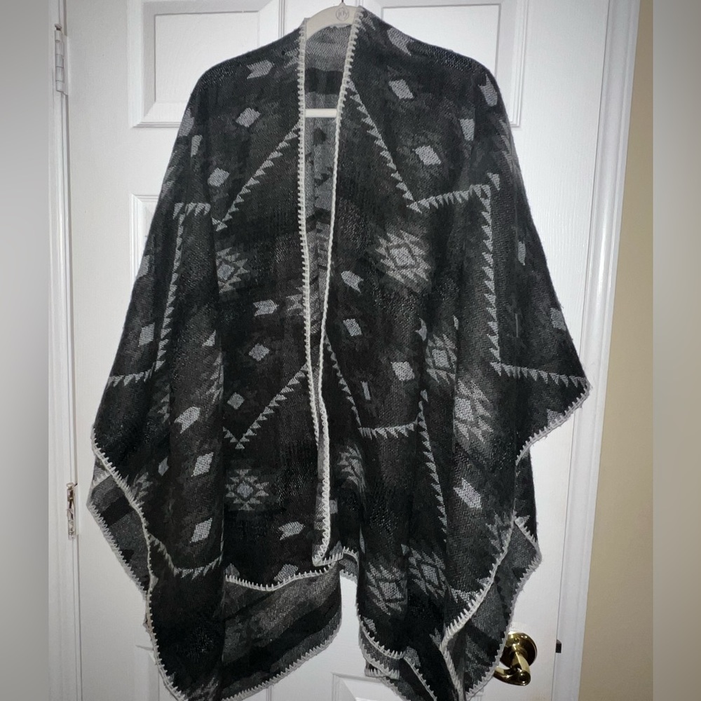 Express Printed Poncho sweater
